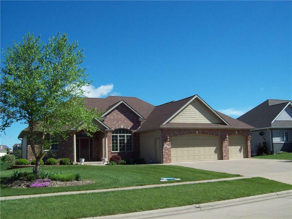 Property Photo:  1016 Edgewater Drive  IA 50219 