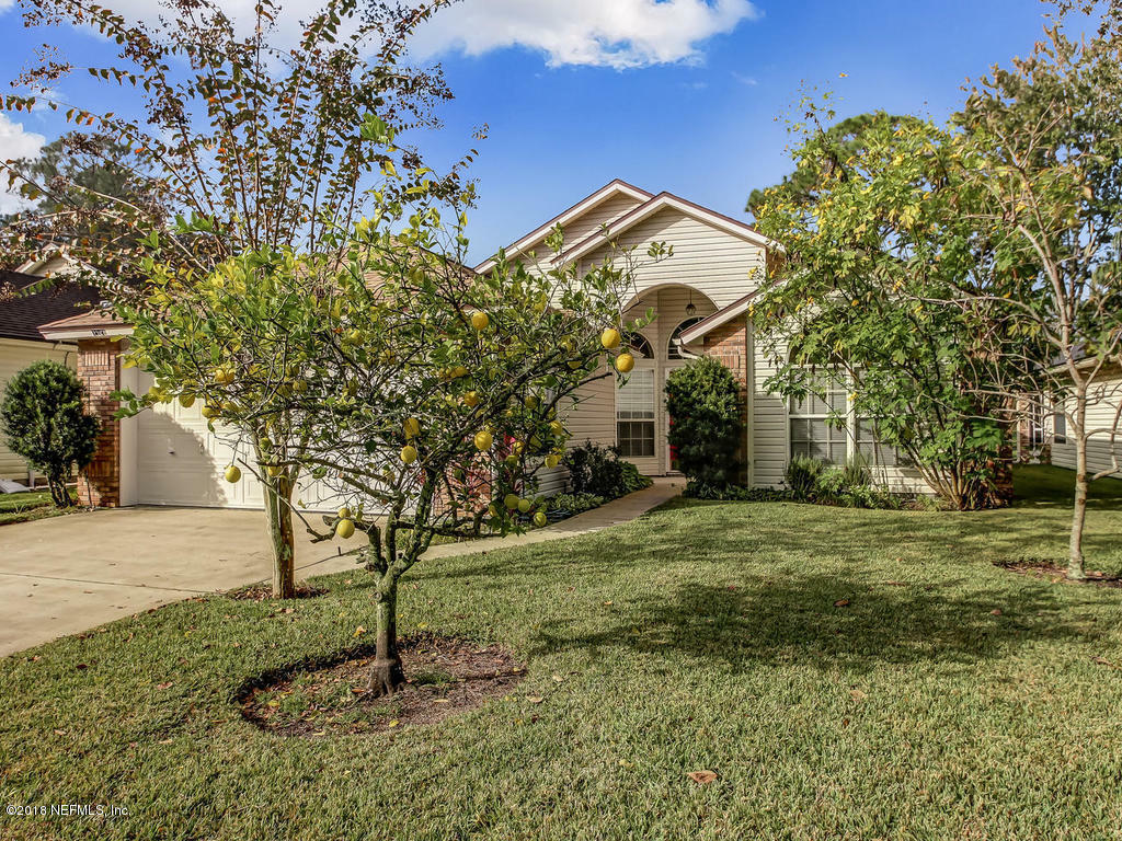 Property Photo:  1528 Linkside Drive  FL 32003 