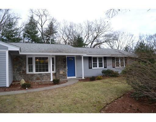Property Photo: 6 Alamo Circle MA 01824