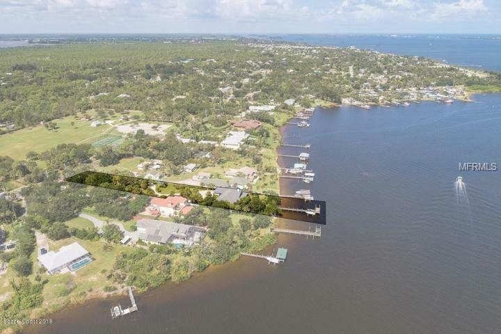 Property Photo:  9690 Riverview Drive  FL 32976 