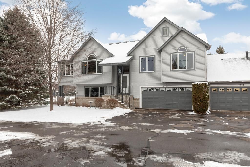 Property Photo:  2552 Manitou Lane  MN 55110 