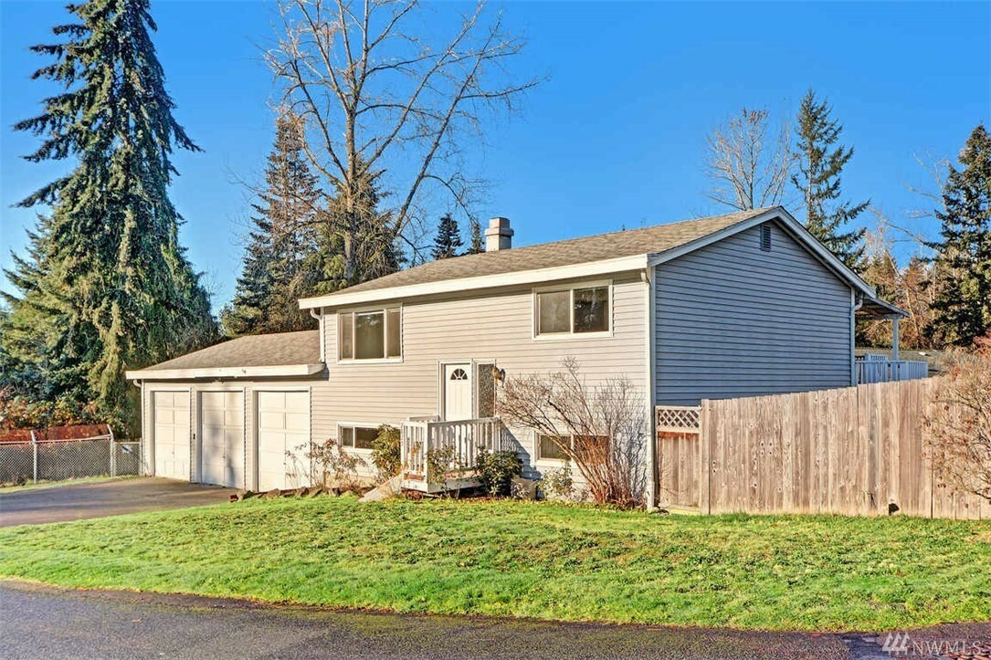 Property Photo:  2829 Silver Crest Dr  WA 98012 