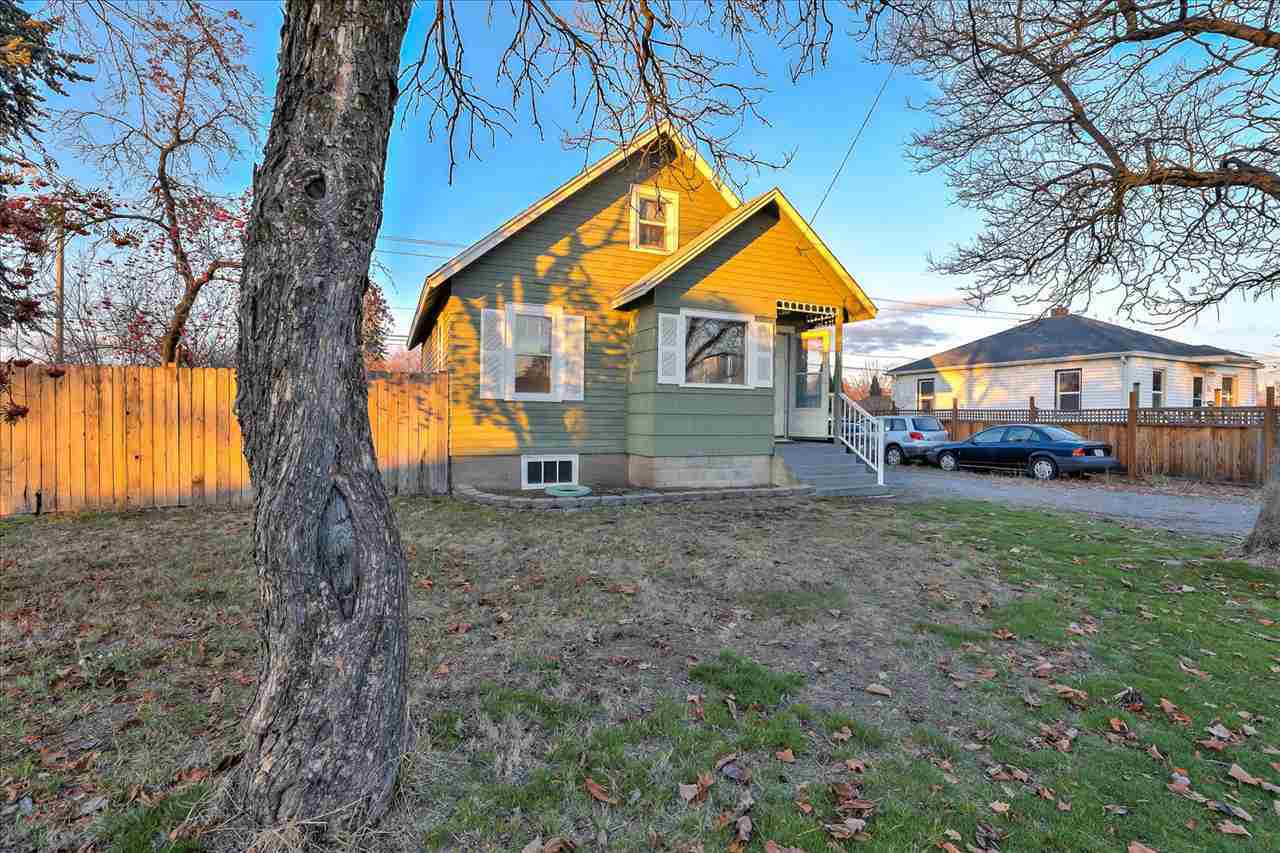 Property Photo:  8703 E Frederick Ave  WA 99212 