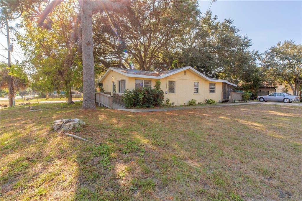 Property Photo: 4850 71st Street N FL 33709