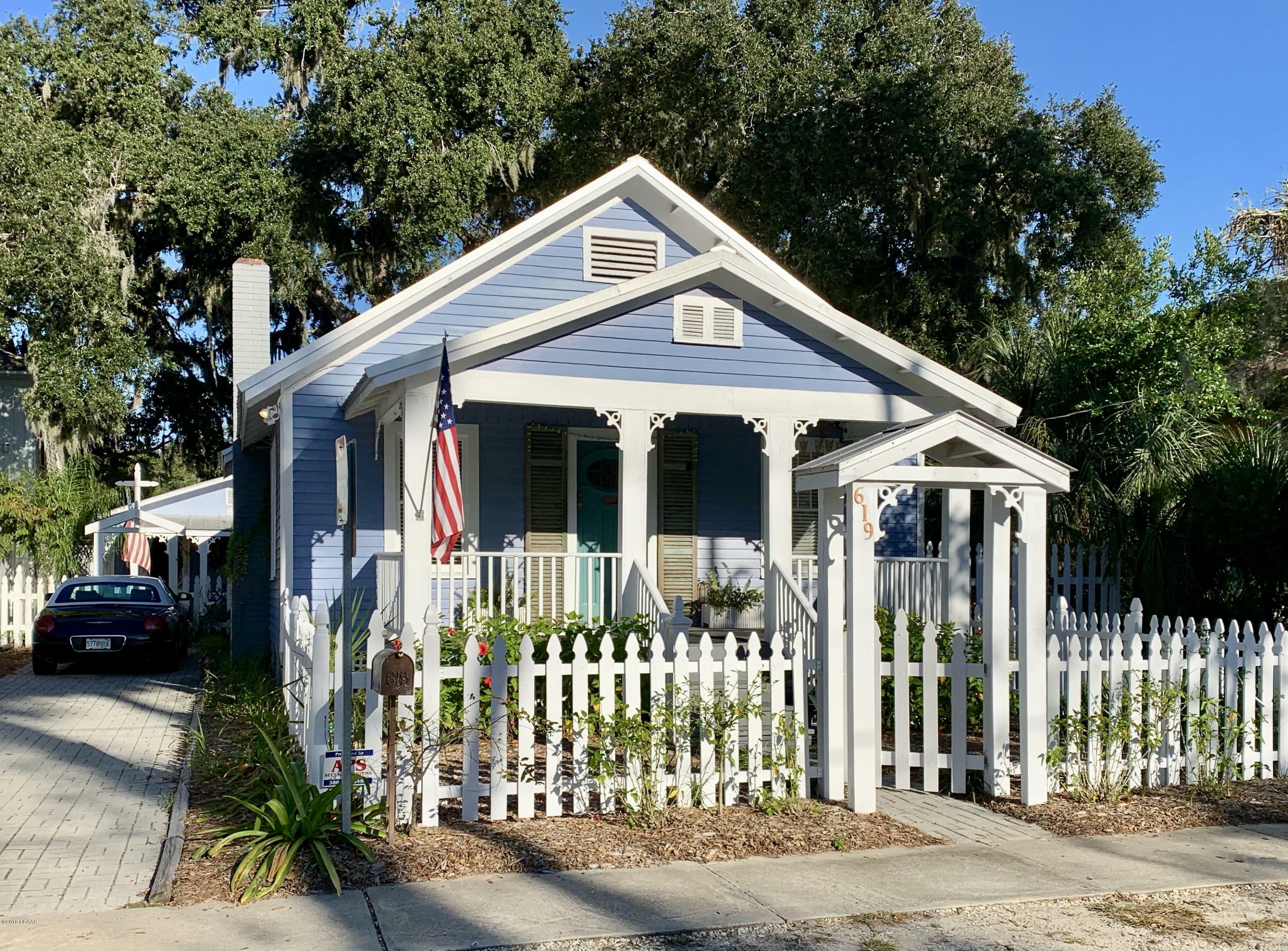 Property Photo:  619 Seaman Place  FL 32114 