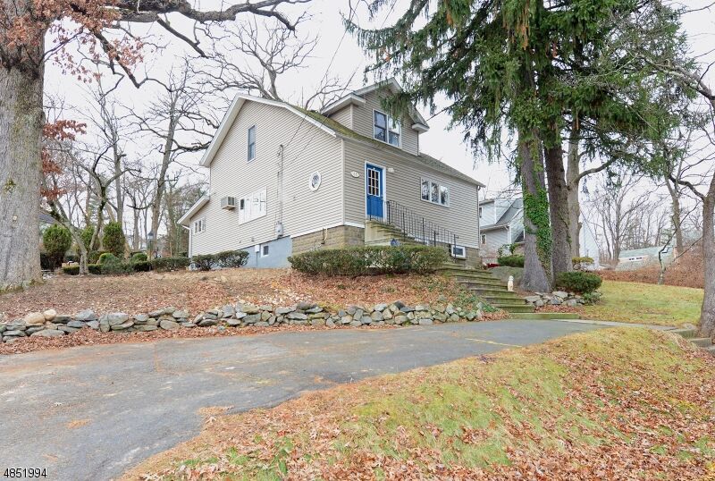 Property Photo:  88 Main St  NJ 07035 