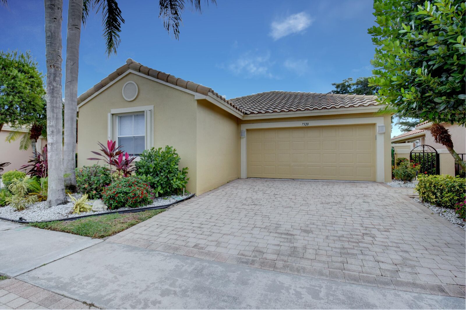 Property Photo: 7320 Granville Avenue FL 33437