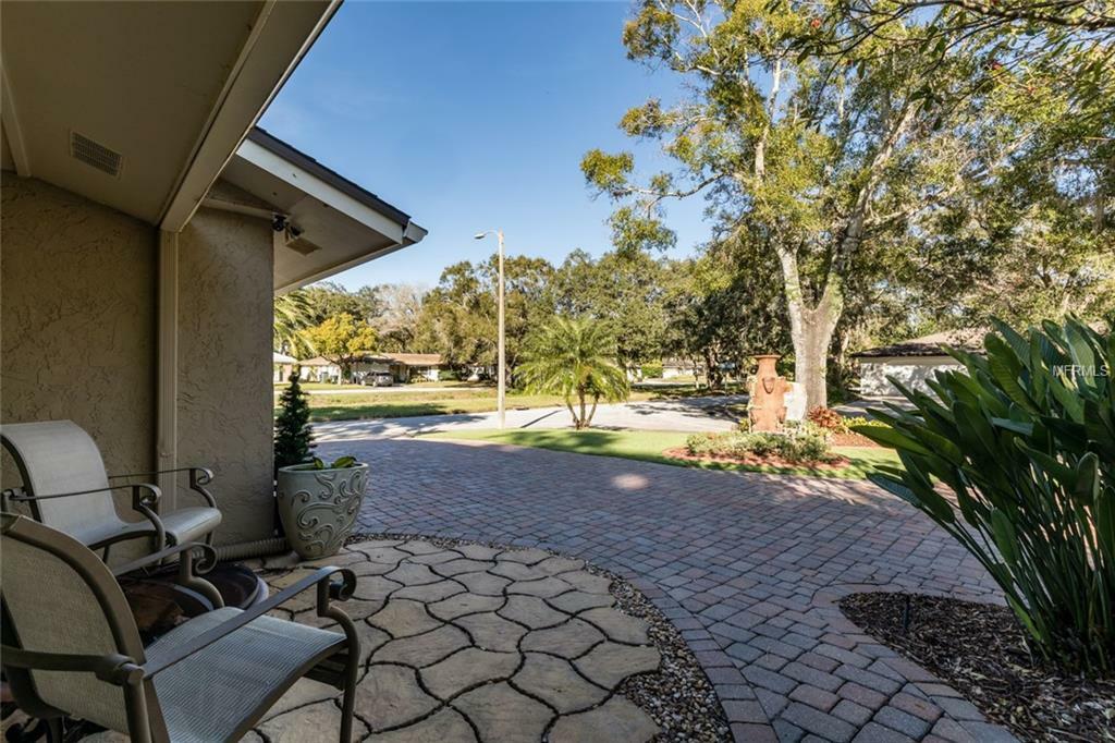 Property Photo:  2094 Glencove Court  FL 33764 