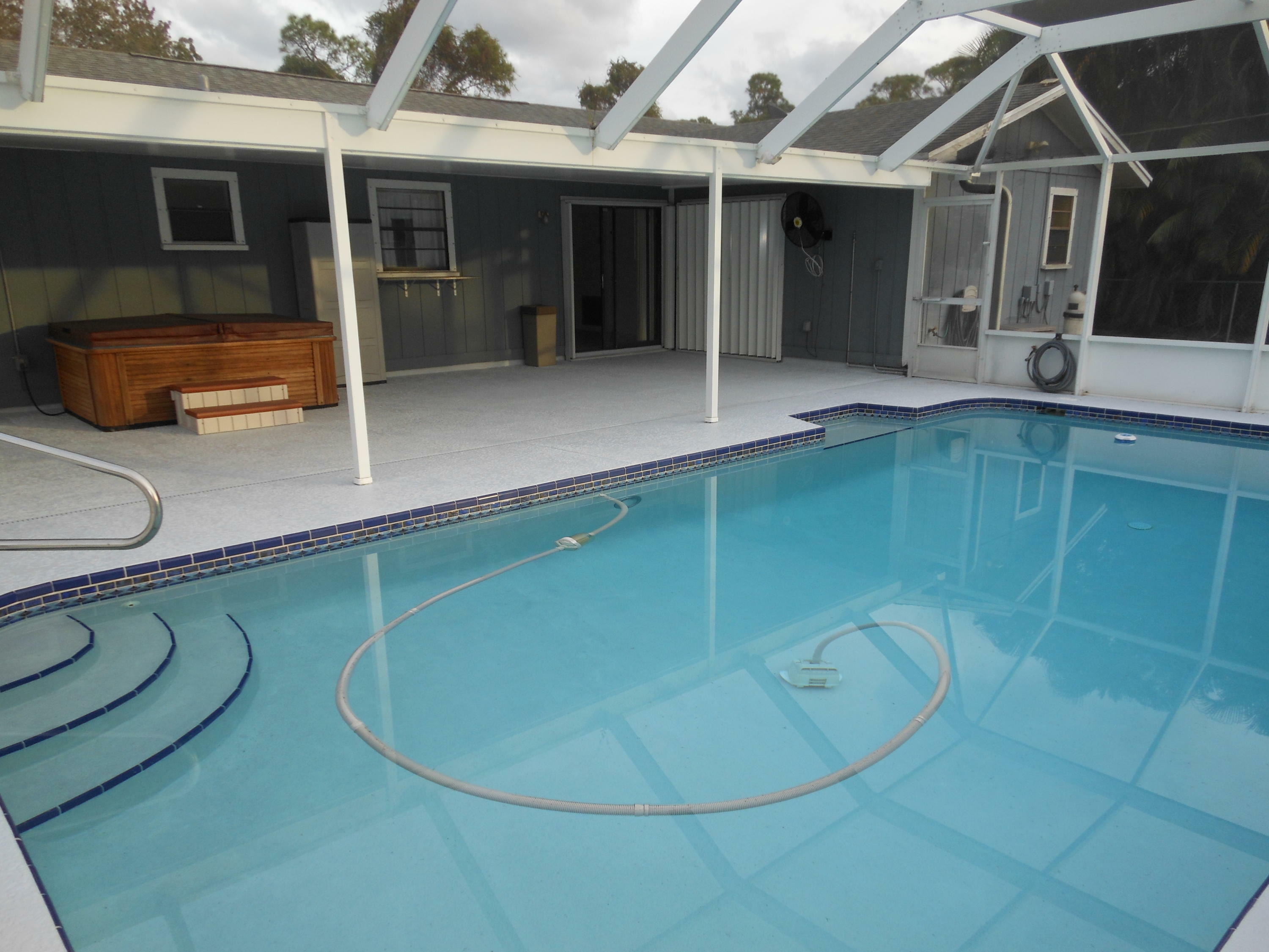 Property Photo:  826 SW Curtis Street  FL 34983 