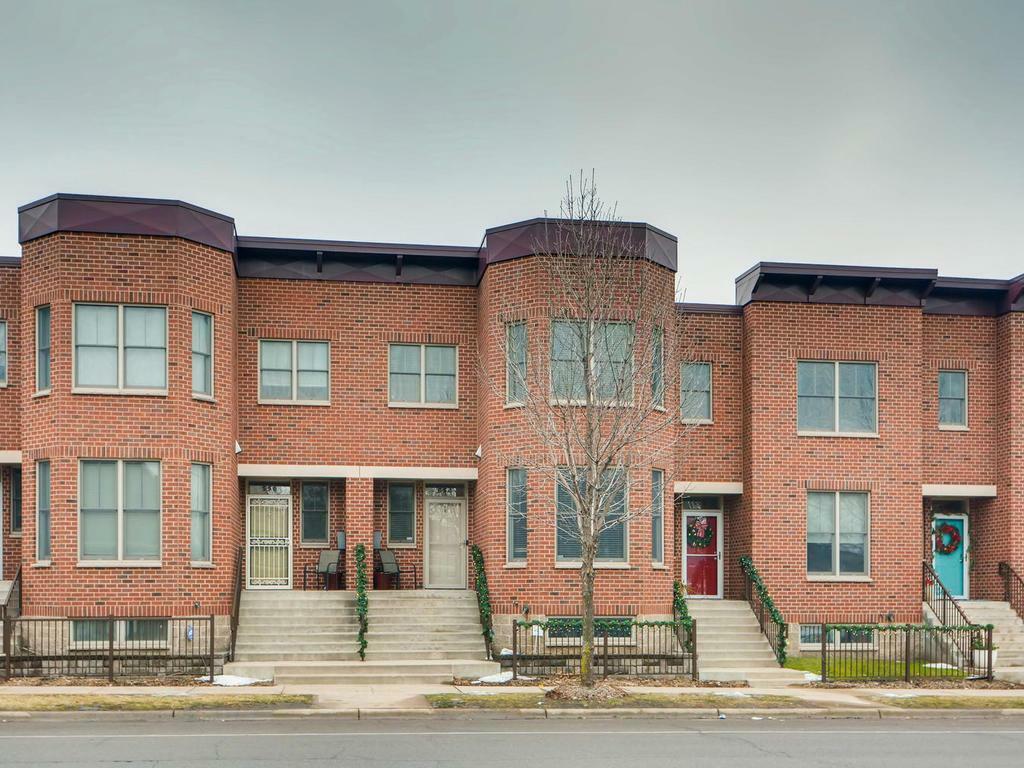 Property Photo:  554 Payne Avenue  MN 55130 