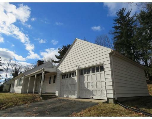 Property Photo: 162 Pleasant St MA 01028