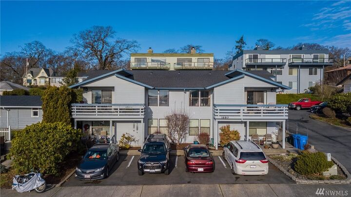 Property Photo: 1680 SE 10th Ave WA 98277