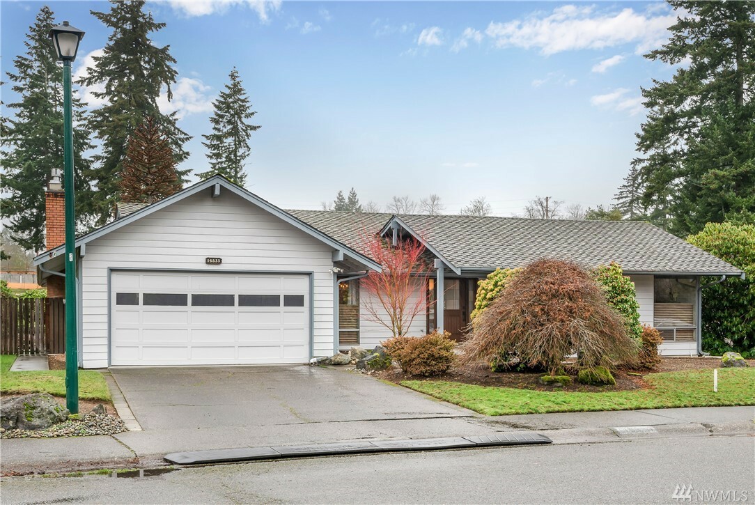 Property Photo: 16833 142nd Ave SE WA 98058