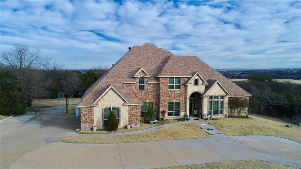 Property Photo:  420 McDavid Terrace Drive  TX 76008 