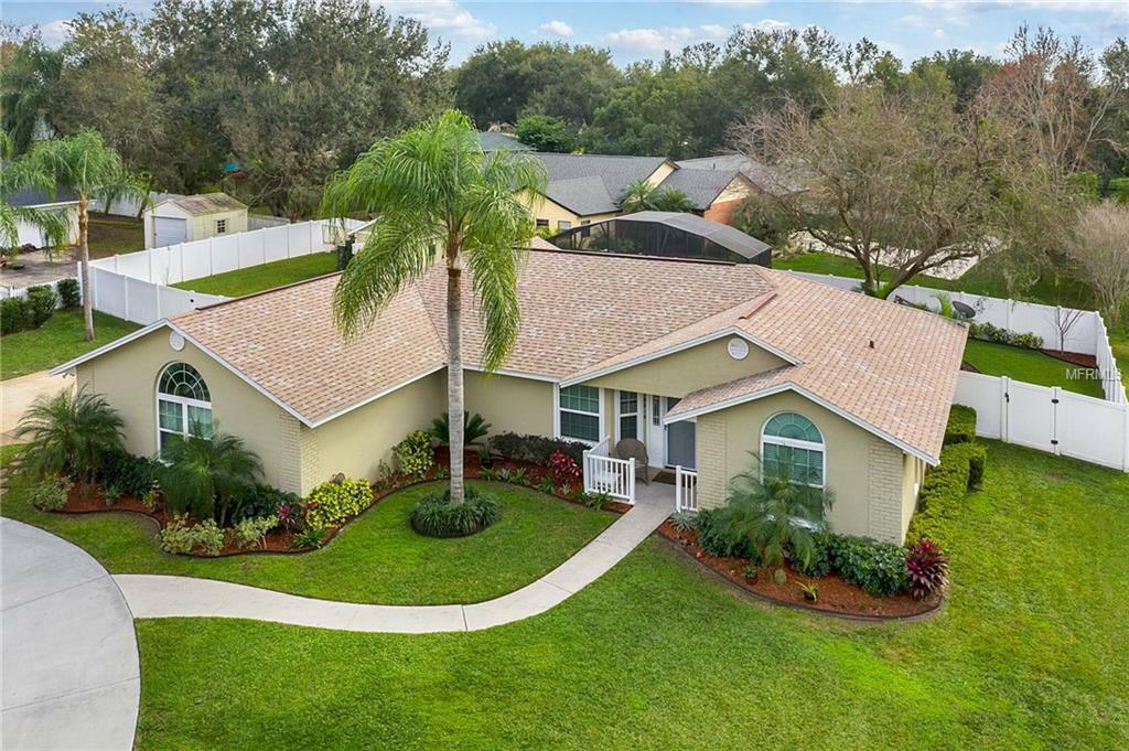 Property Photo:  10614 Point Overlook Drive  FL 34711 