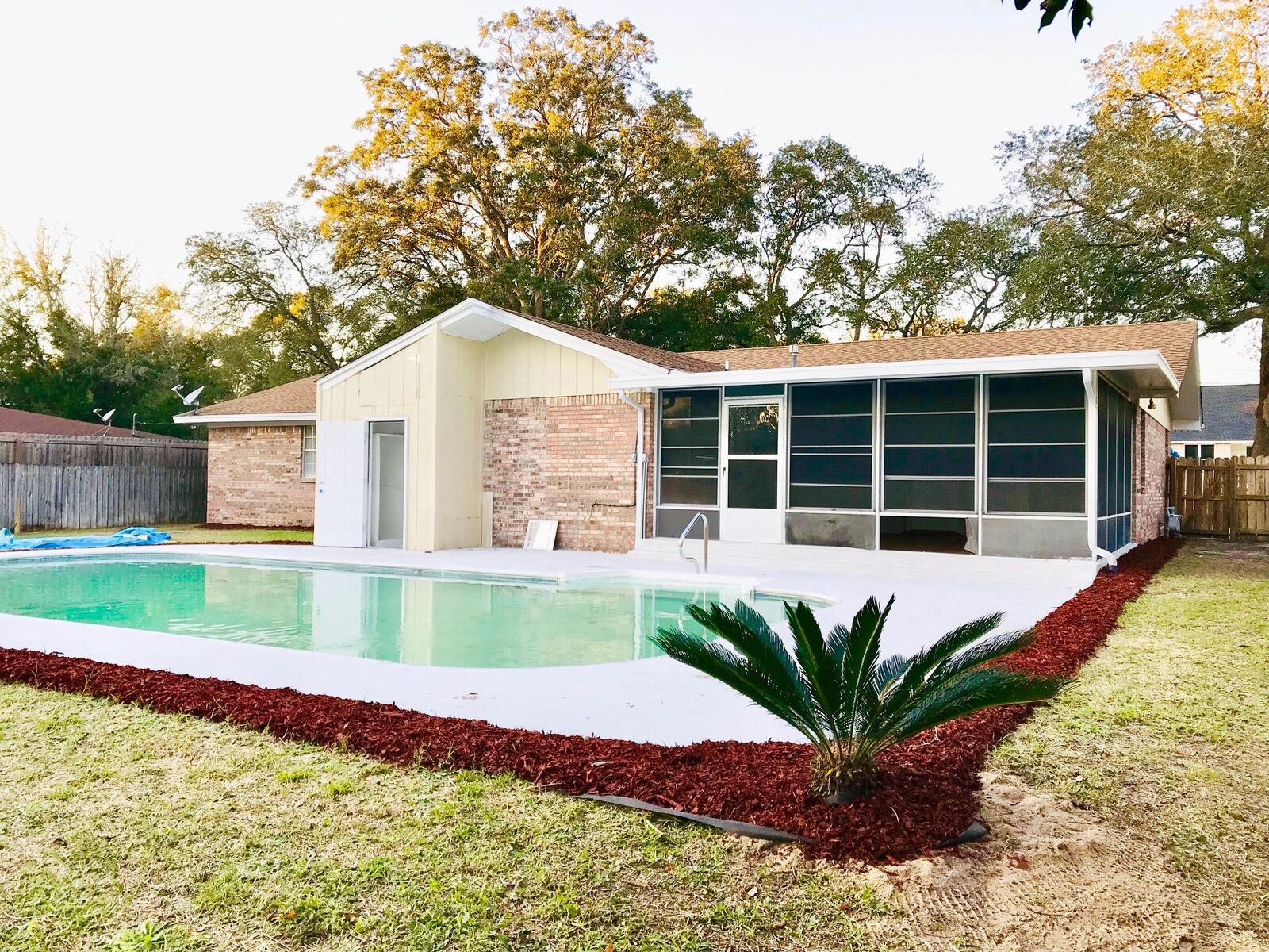Property Photo:  223 Lincoln Drive  FL 32547 