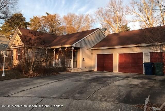 Property Photo: 7 Cambridge Court NJ 08087