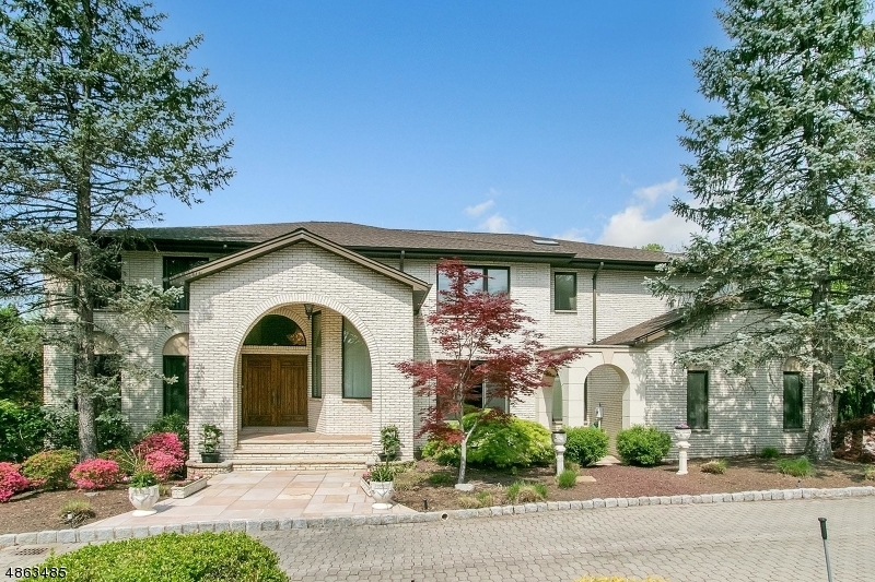 Property Photo: 42 Horizon Ct NJ 07676