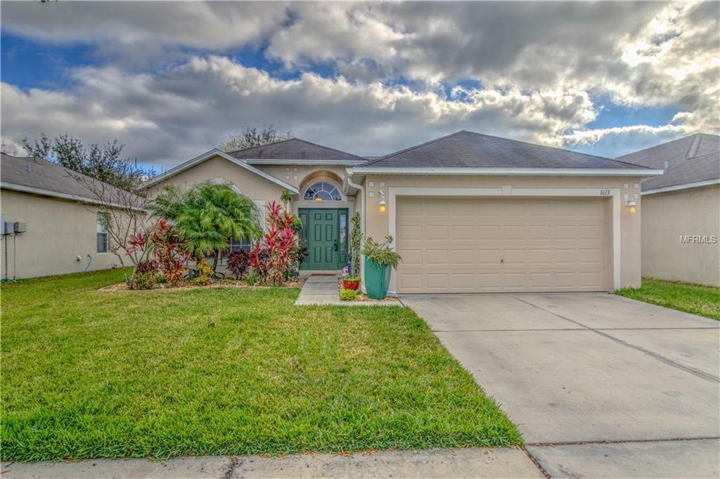 Property Photo:  1613 Alhambra Crest Drive  FL 33570 