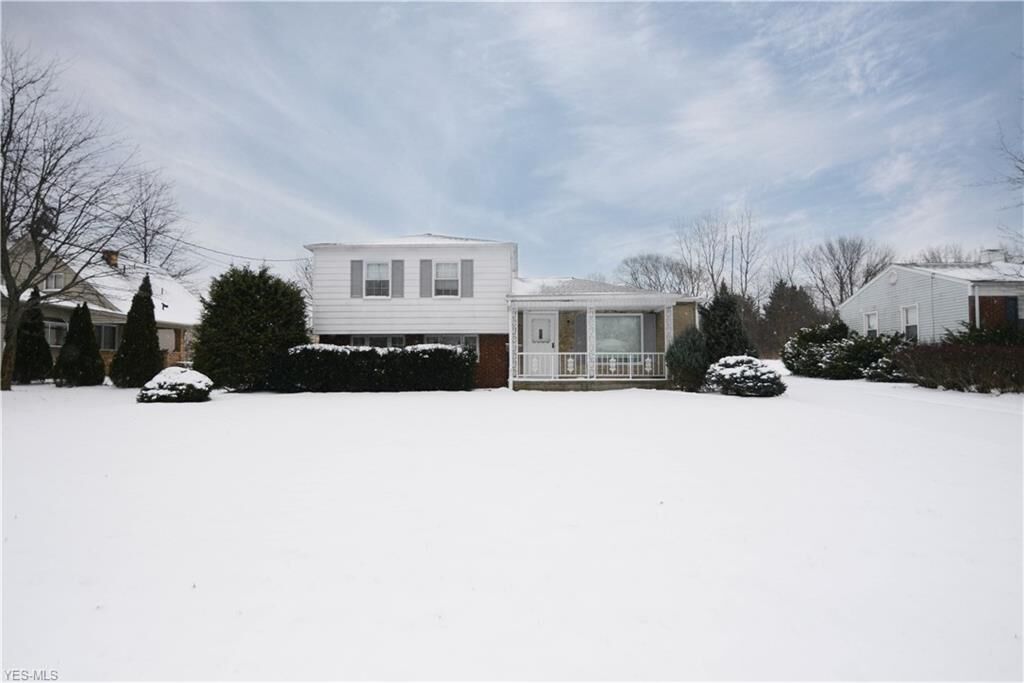 Property Photo: 543 Purdue OH 44515