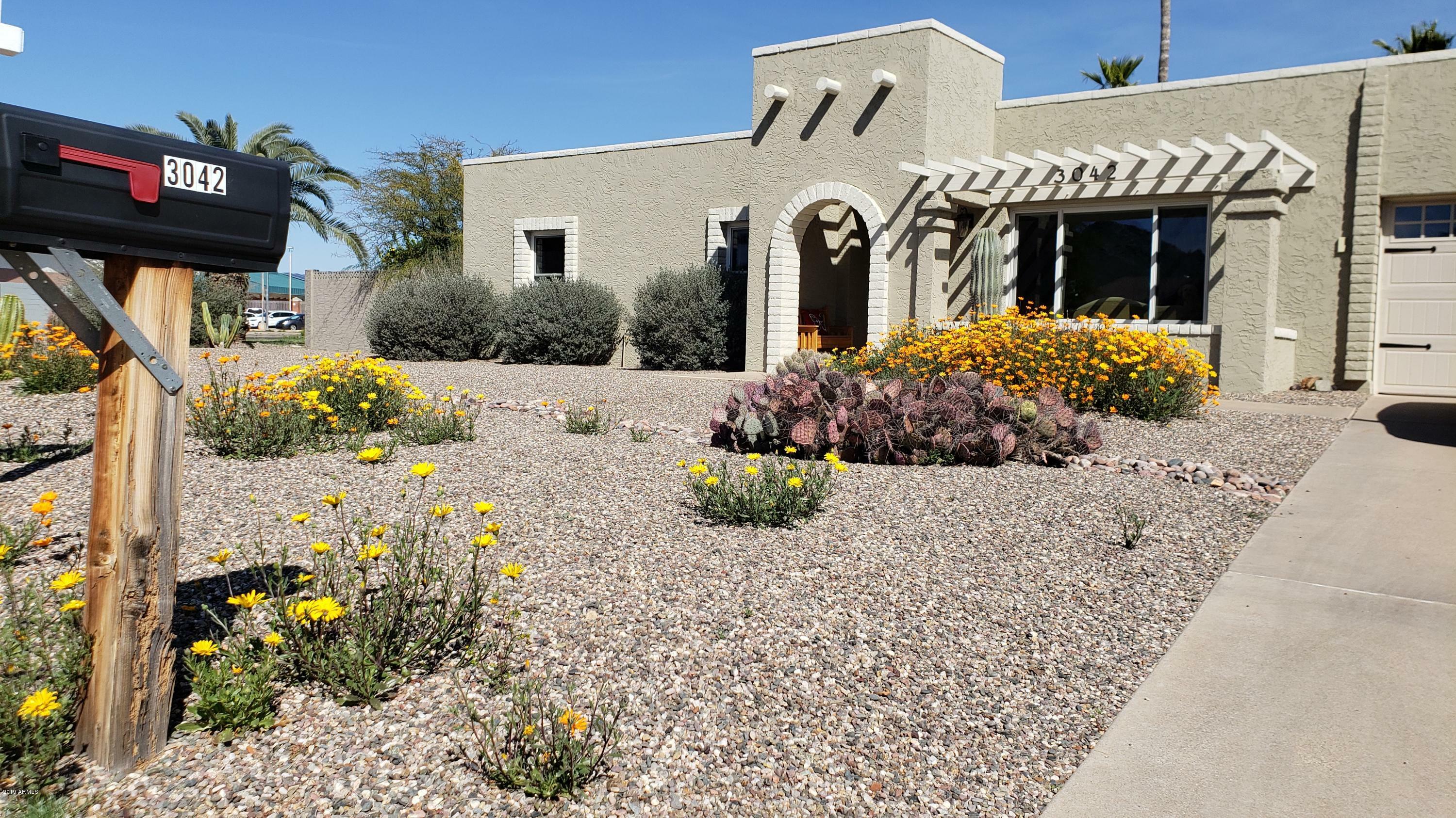 Property Photo: 3042 E Hillery Drive AZ 85032