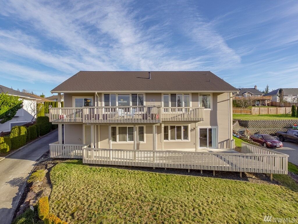 Property Photo: 7715 74th Dr NE WA 98270