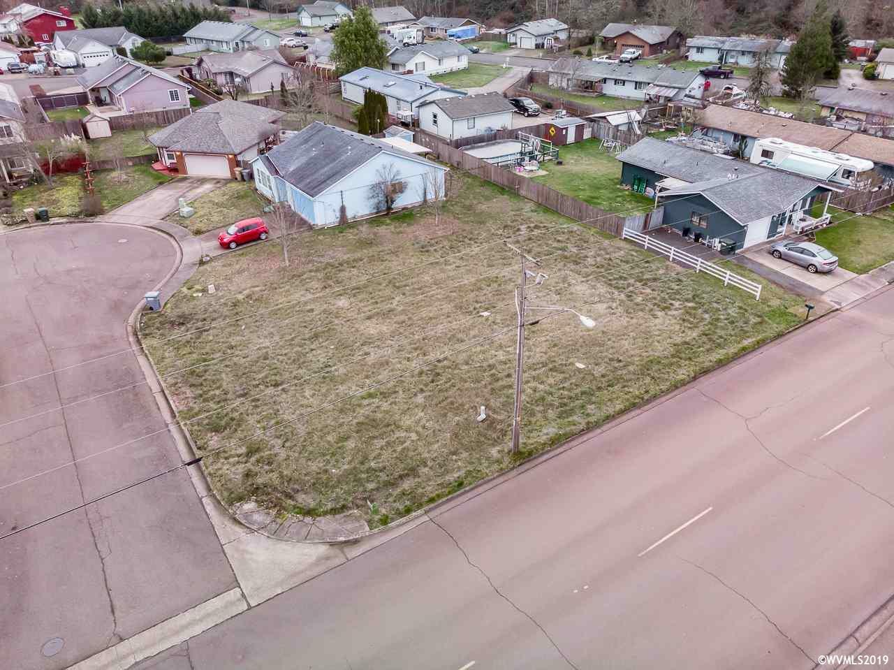 Property Photo: 0697595 Juniper Ct OR 97386