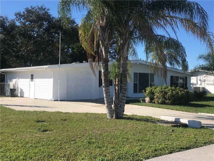 Property Photo:  308 Glen Oak Road  FL 34293 