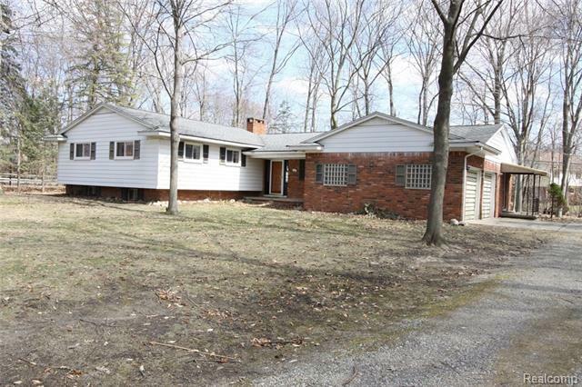 Property Photo:  4750 Belzair Drive  MI 48085 