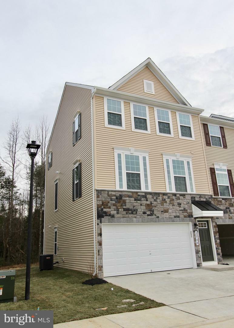 Property Photo:  2700 Wheatland Way  VA 22408 