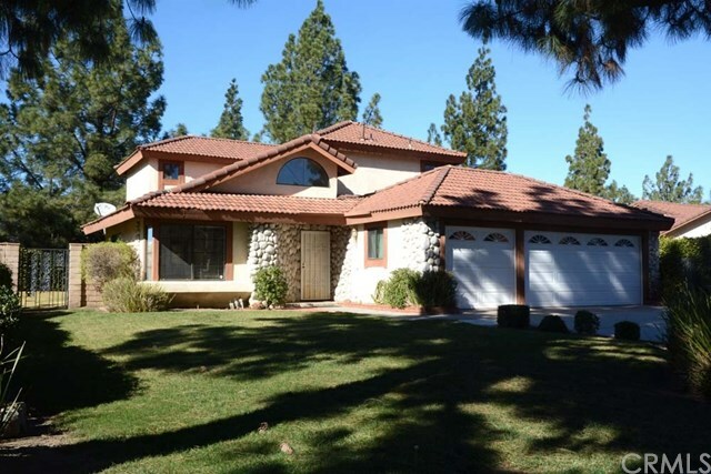 Property Photo: 1135 Crestsprings Lane CA 92506