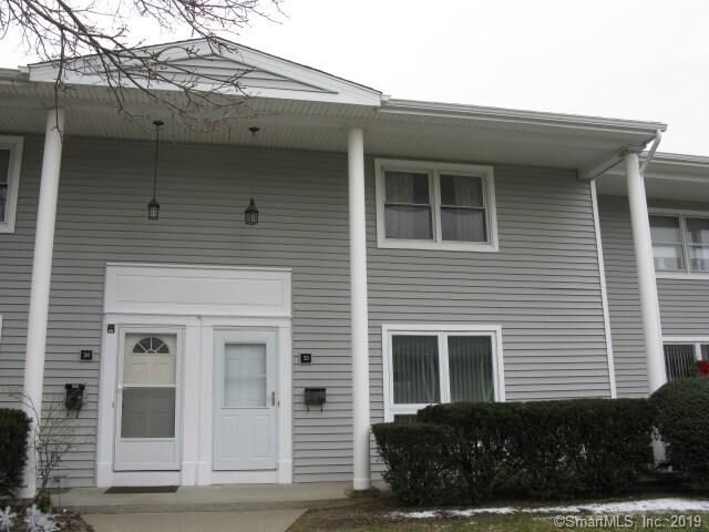 Property Photo: 33 Carriage Path North 33 CT 06460