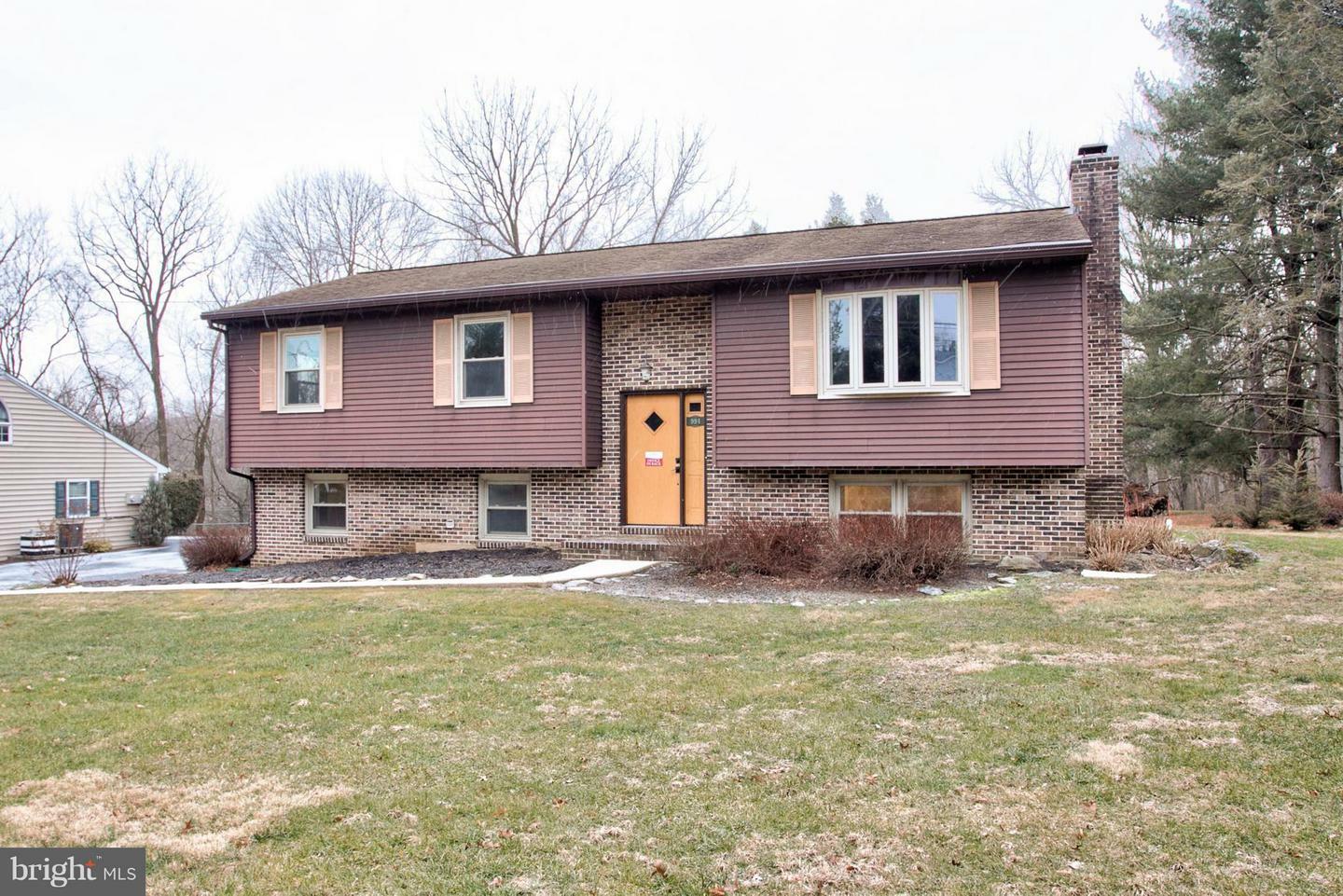 994 Millersville Road  Lancaster PA 17603 photo