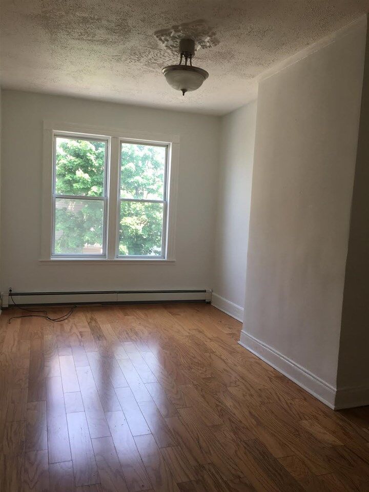 Property Photo: 180 Duncan Ave 2R NJ 07306