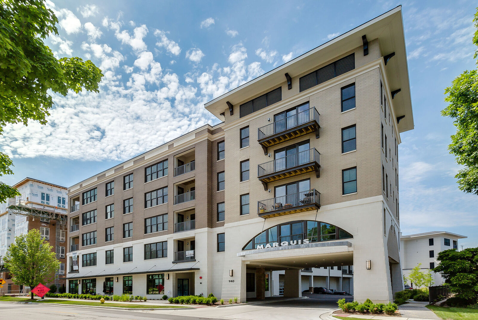 Property Photo:  940 Maple Avenue 305  IL 60515 