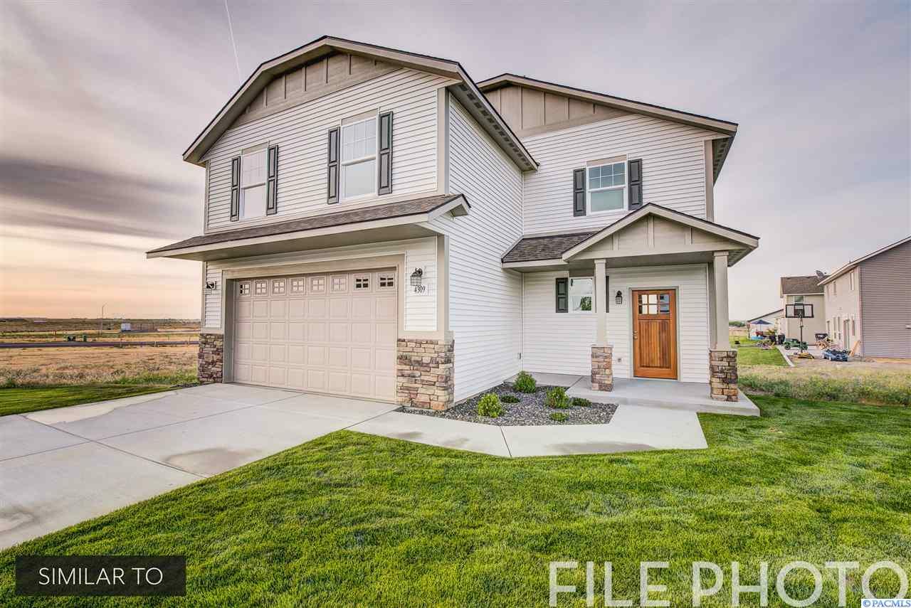 Property Photo: 645 E 35th Ave WA 99337