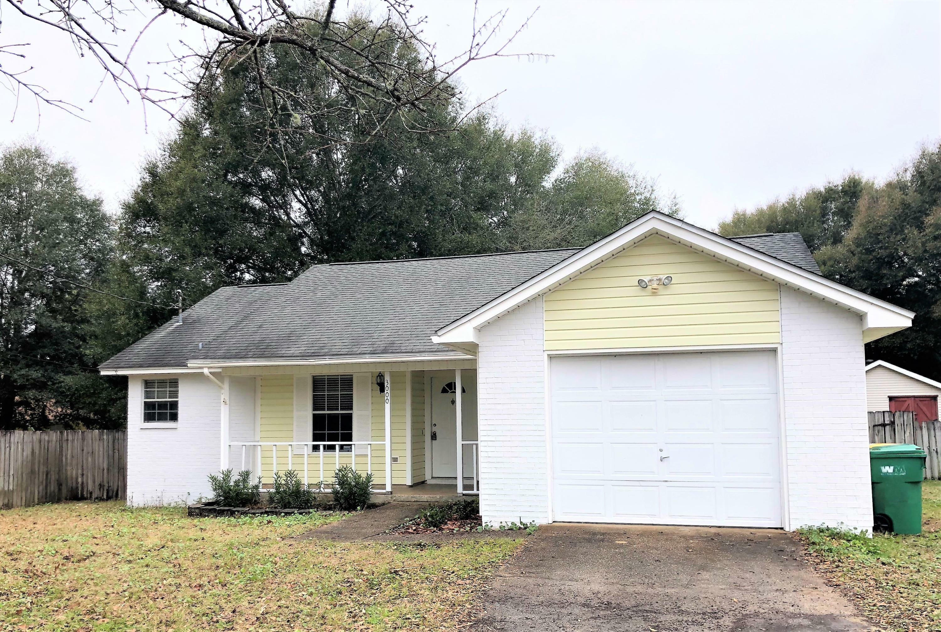 Property Photo: 3000 Kensington Court FL 32539