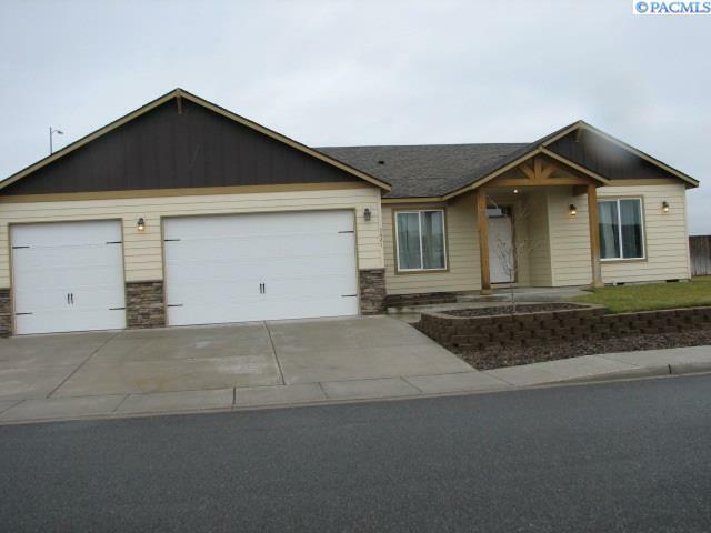 5621 Leopard Drive  Pasco WA 99301 photo