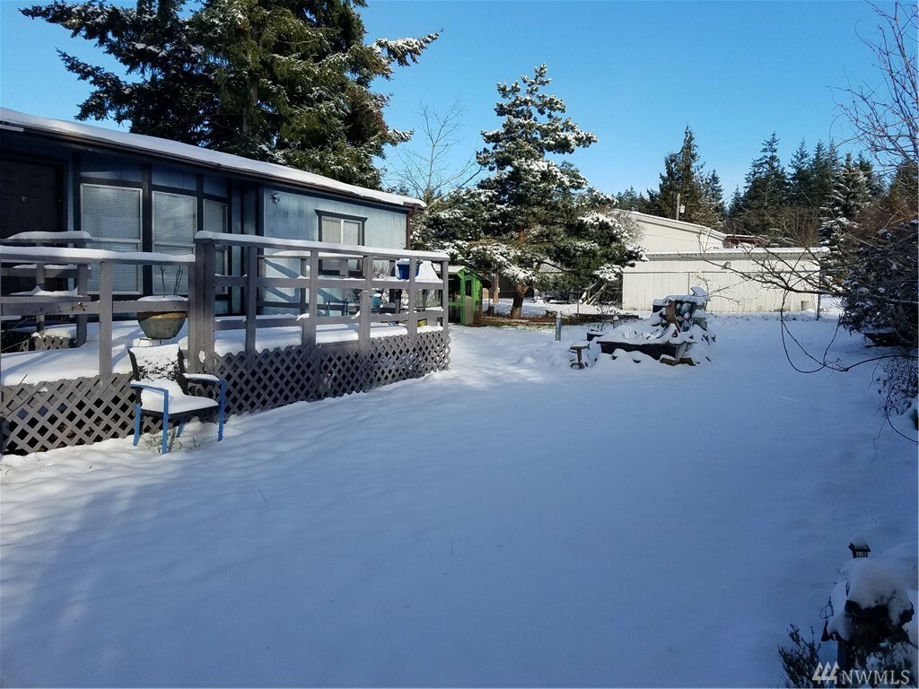 Property Photo:  941 Falcon Rd  WA 98282 