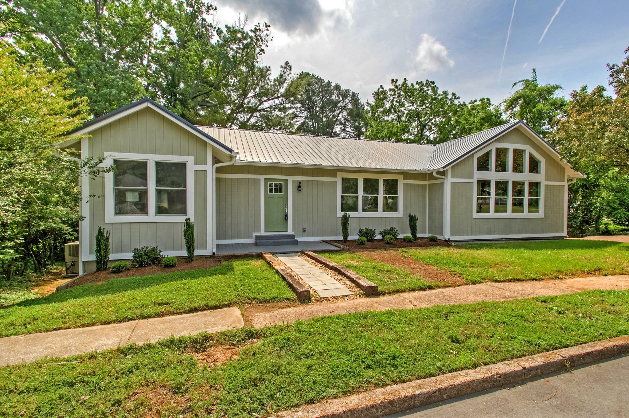 Property Photo: 313 Hadley Ave TN 37138