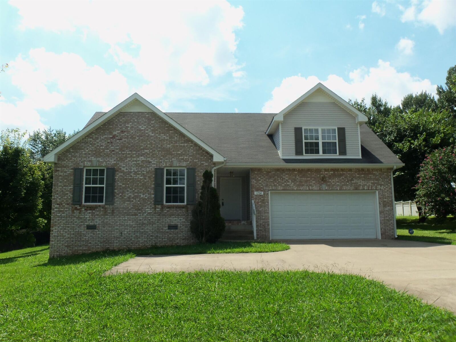 Property Photo:  1734 Old Trenton Rd  TN 37040 
