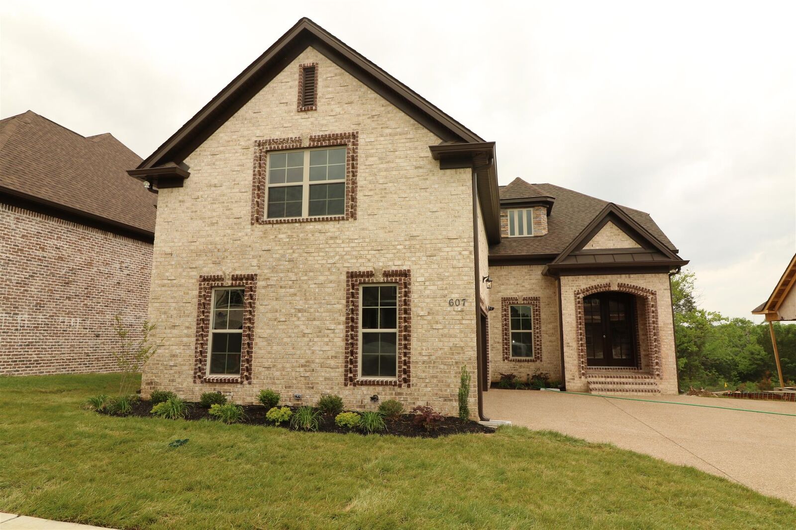 Property Photo: 607 Southshore Point TN 37122