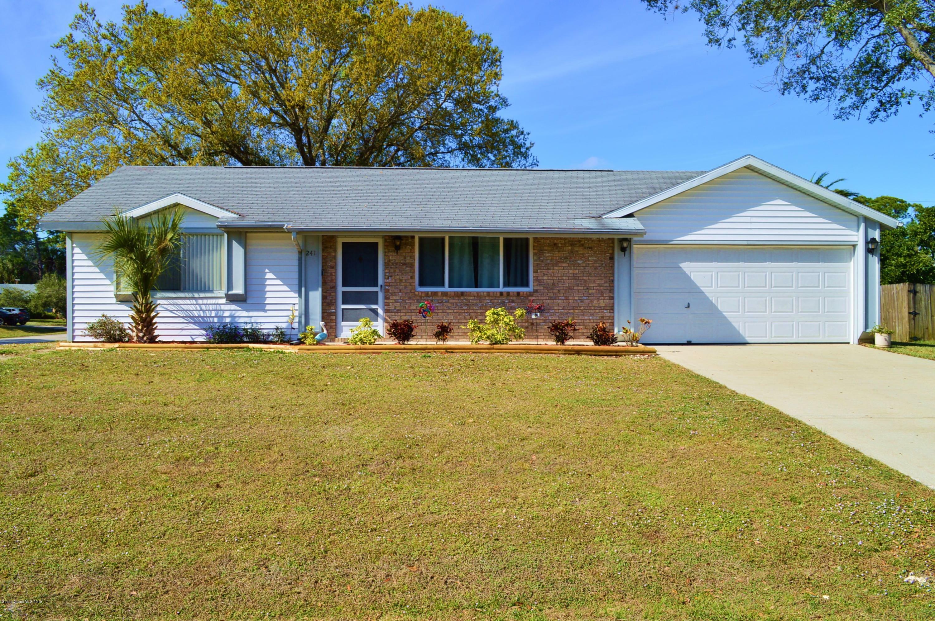 Property Photo:  241 Hammock Road SE  FL 32909 