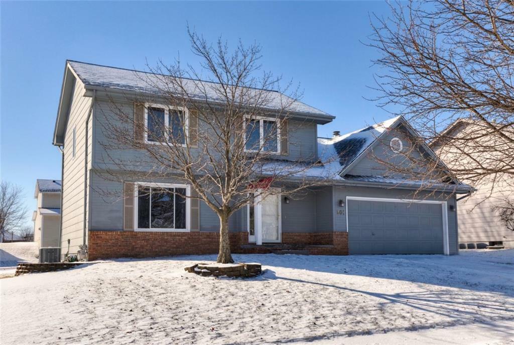 Property Photo:  901 SE Peterson Drive  IA 50021 