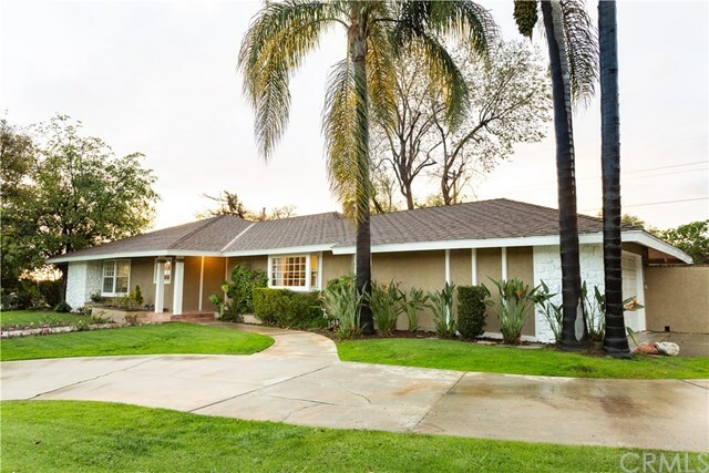 Property Photo:  921 Bonnie Way  CA 92821 