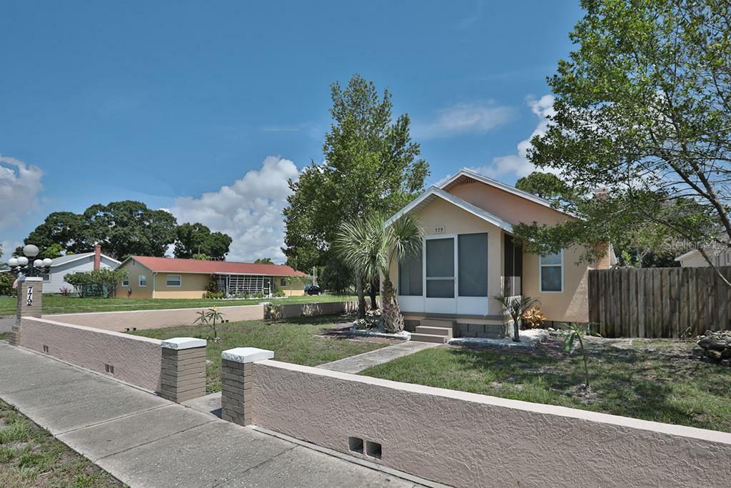 Property Photo:  779 49th Avenue N  FL 33703 