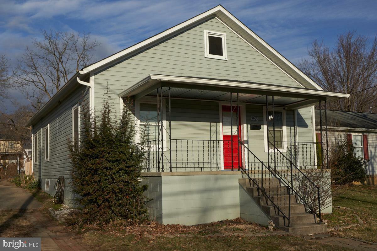 Property Photo:  353 Shenandoah Avenue  VA 22601 