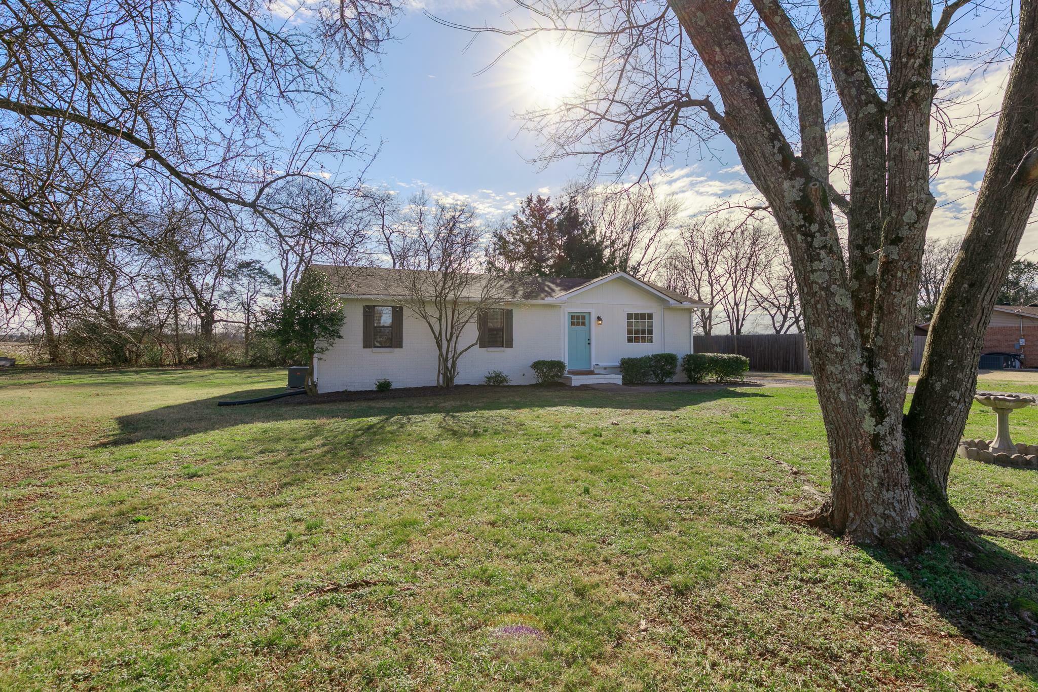 Property Photo:  2631 Birdsong Ave  TN 37129 