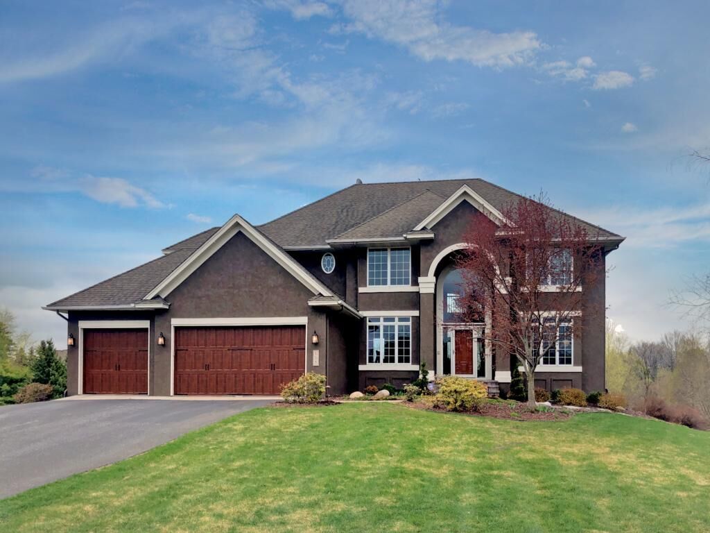 Property Photo: 135 Cassia Court MN 55340