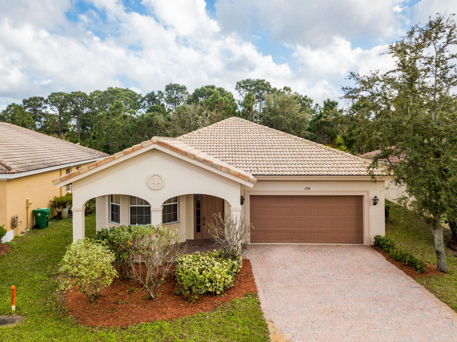 Property Photo: 1788 SW Jamesport Drive FL 34953